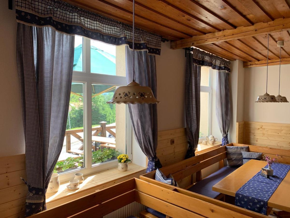 Penzion a Restaurace Vyhlídka Železná Ruda Esterno foto