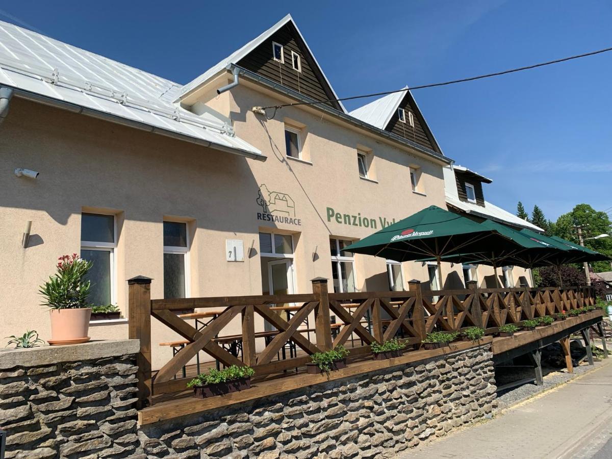 Penzion a Restaurace Vyhlídka Železná Ruda Esterno foto