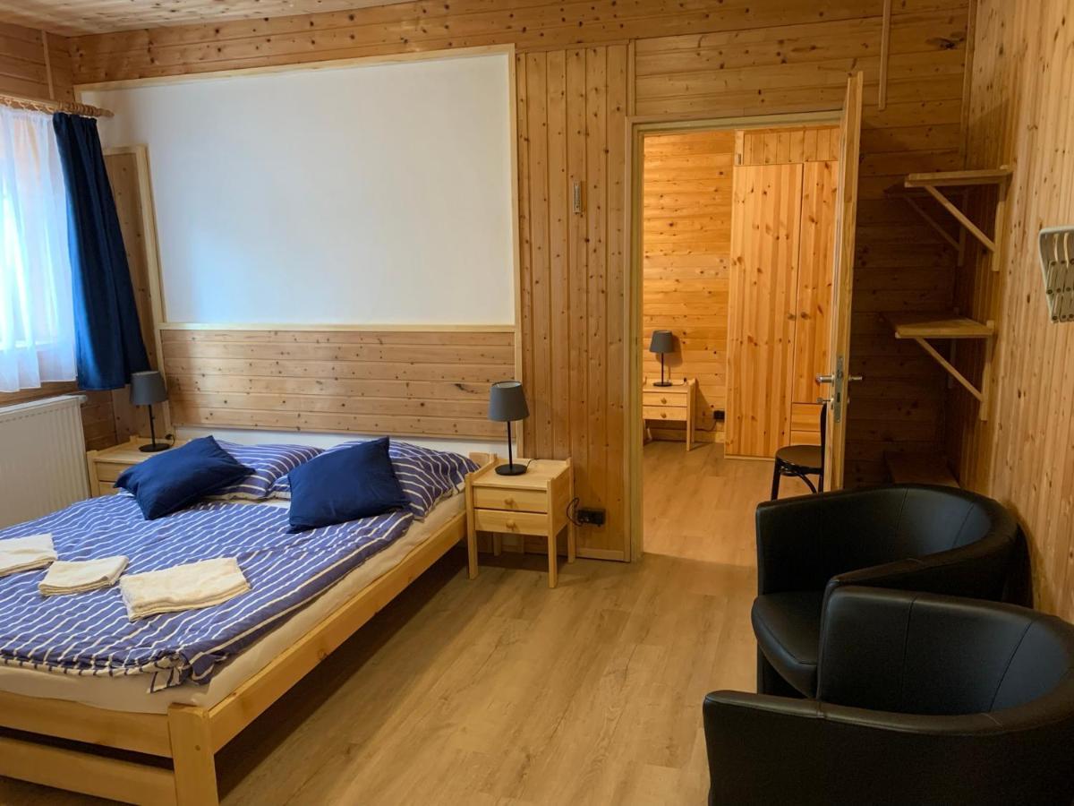 Penzion a Restaurace Vyhlídka Železná Ruda Esterno foto
