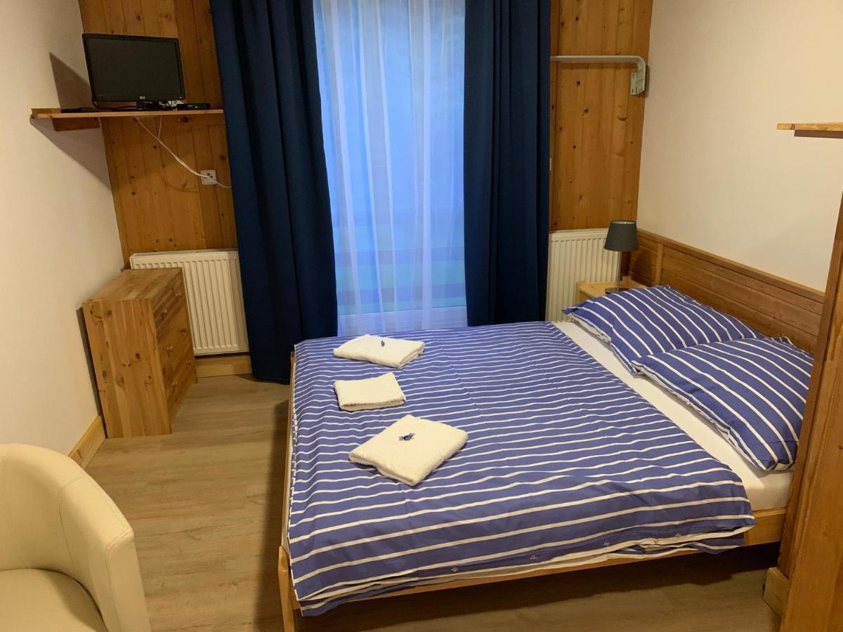 Penzion a Restaurace Vyhlídka Železná Ruda Esterno foto