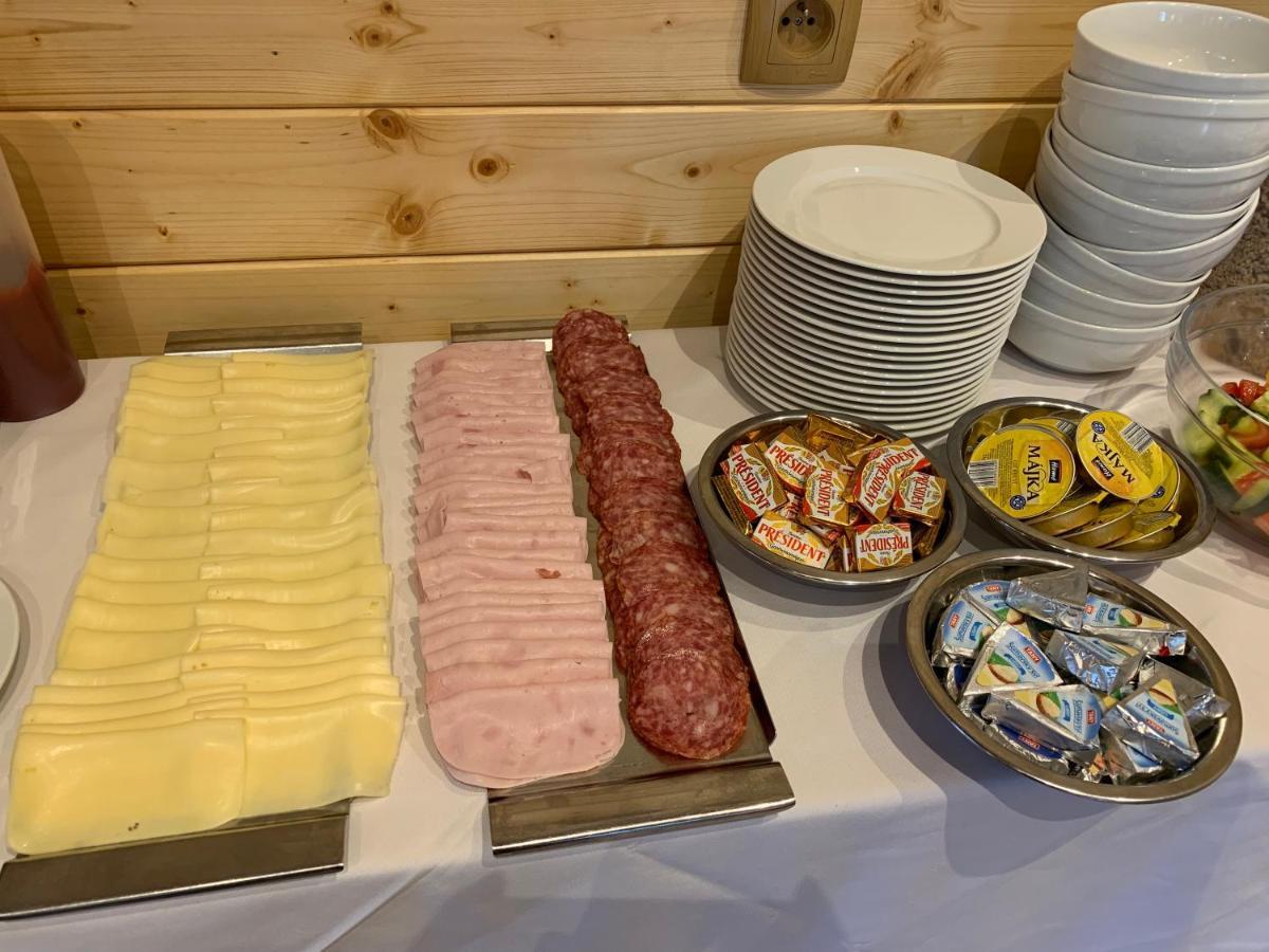 Penzion a Restaurace Vyhlídka Železná Ruda Esterno foto