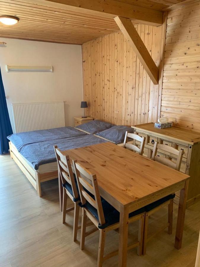 Penzion a Restaurace Vyhlídka Železná Ruda Esterno foto